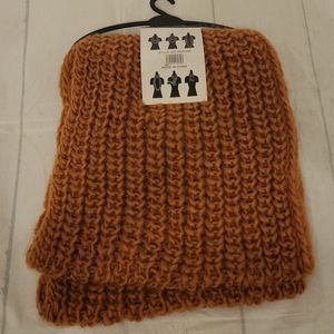 The North Bear scarf knitted crochet loop infinity light weight